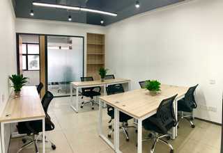 应届本科生落户补贴政策